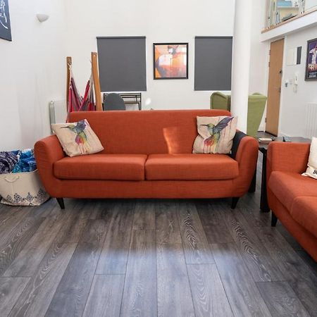 Stunning Mezzanine Apartment Near City Centre Cardiff Exterior foto